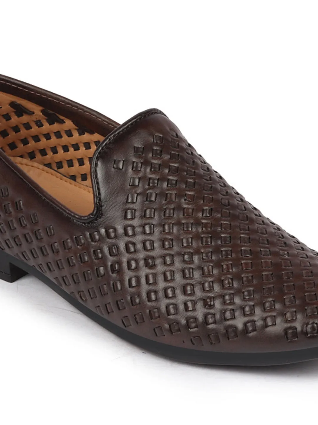 Men Brown Ethnic Slip-On Juttis