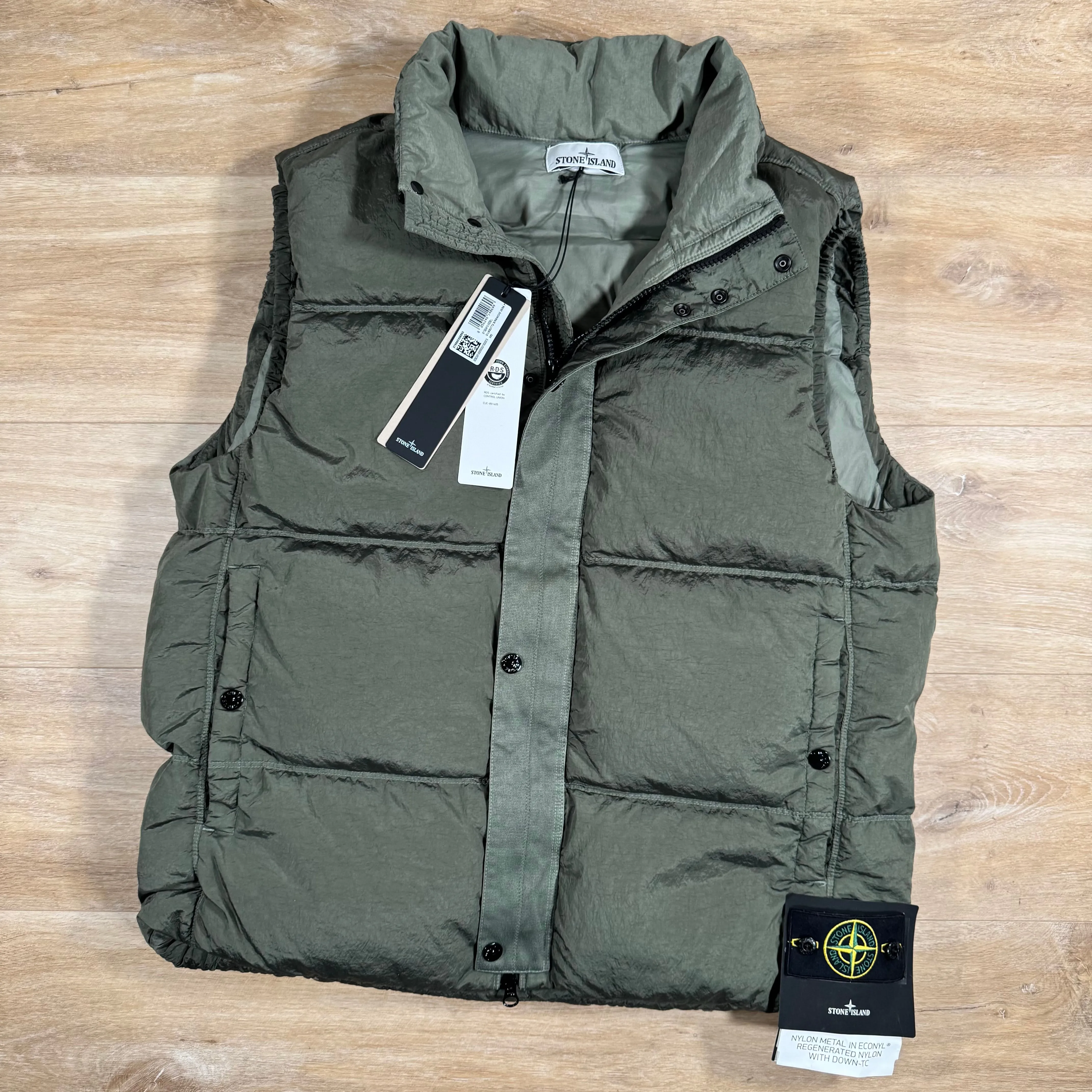 Stone Island Nylon Metal Down-TC Gilet in Musk Green